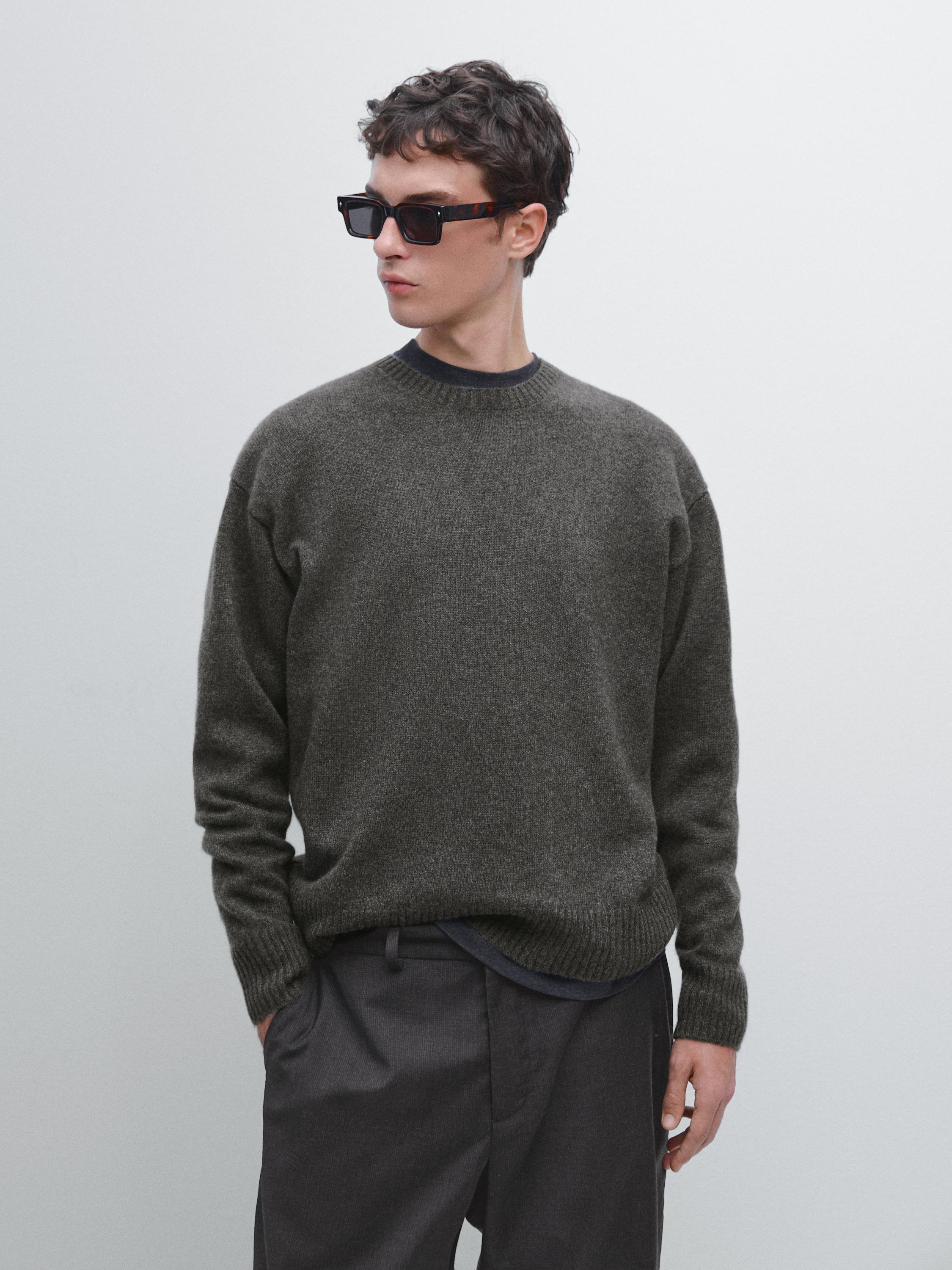 100% cashmere knit sweater